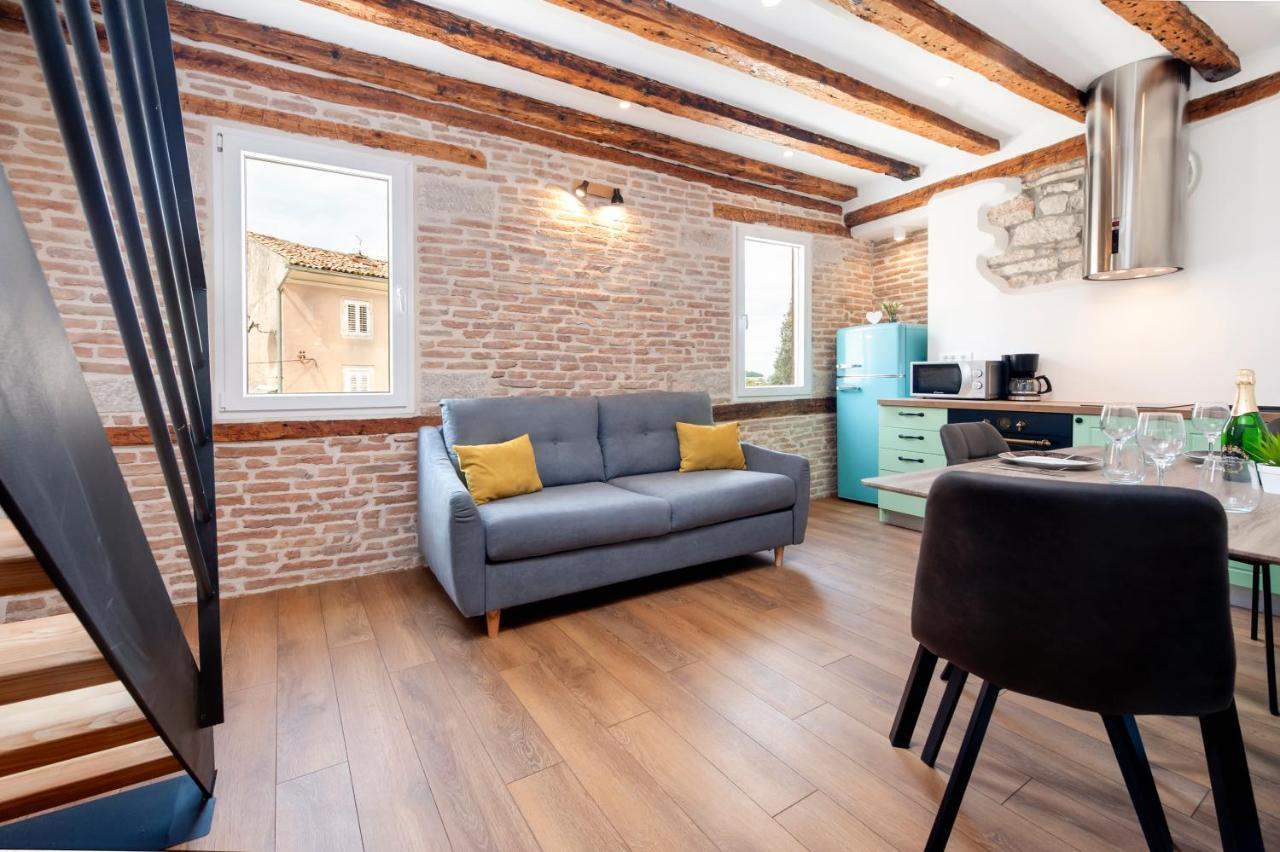 The Yellow House Apartments 로비니 외부 사진