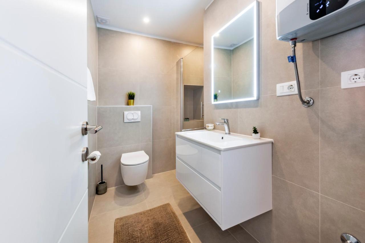 The Yellow House Apartments 로비니 외부 사진